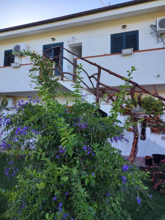 Casa Eroma Bed & Breakfast Cuili Issi Екстериор снимка